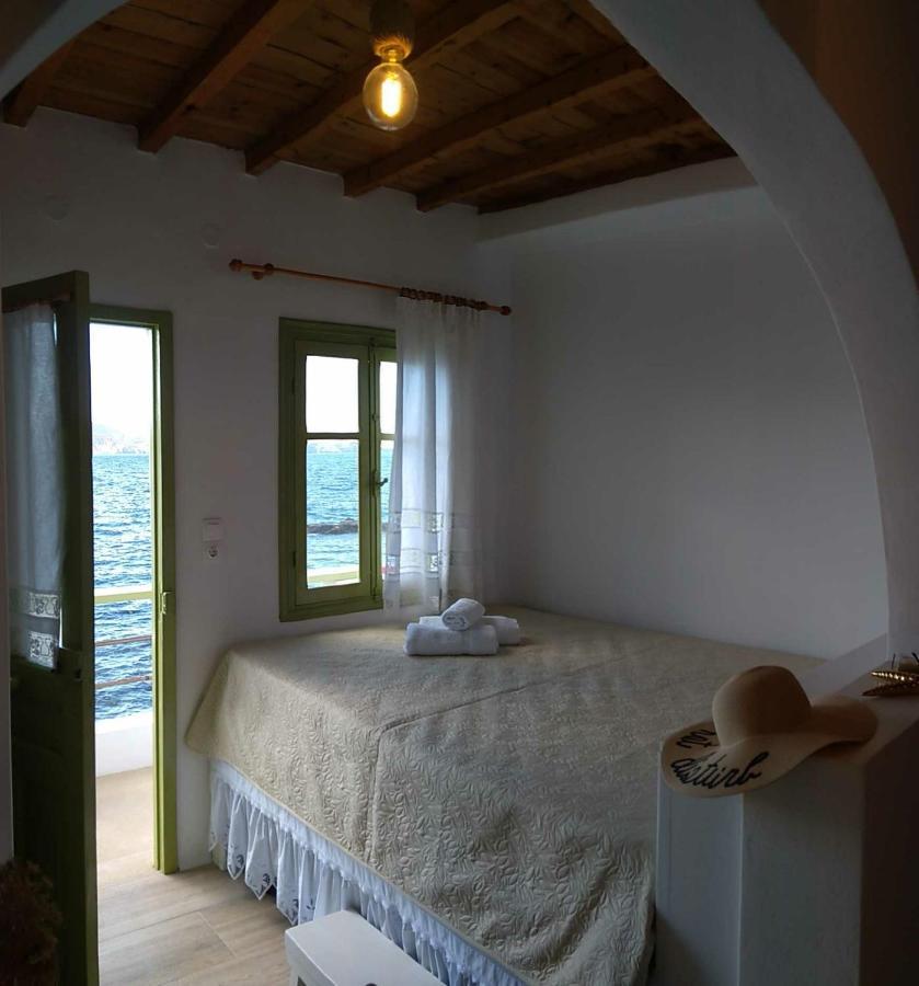 Milos By The Sea - Eco House Plaka  Luaran gambar