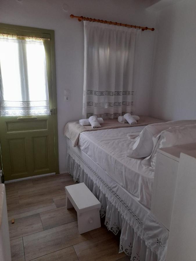 Milos By The Sea - Eco House Plaka  Luaran gambar